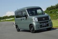【覚えてますか？】荷室に“専用バイク”を搭載する「シティ」はホンダの天才的発想から生まれたコンパクトカー
