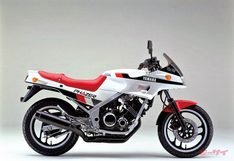並列4気筒で衝撃の1万9000回転 怒濤のパワーが やる気 にさせた250ccバイクたち 80 90年代 250cc国産マシンヒストリー モーサイ 自動車情報サイト 新車 中古車 Carview