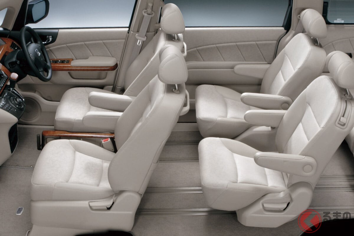 ホンダ「最高級ミニバン」がスゴかった！ 300馬力の最強V6エンジン×豪華インテリア採用！ スポーティな走りがサイコーな「エリシオン プレステージ」とは！