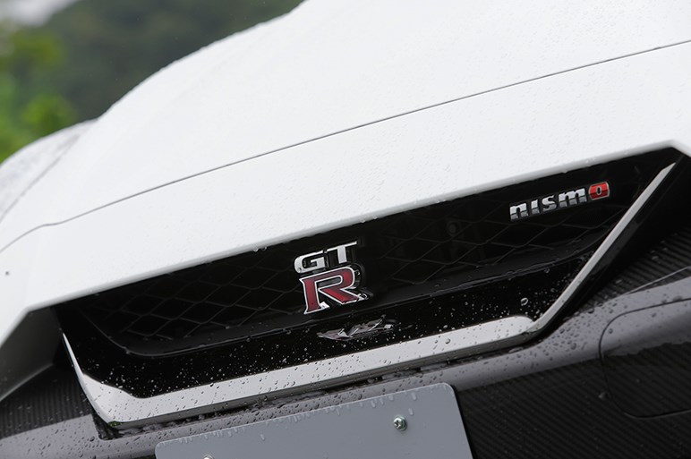 日産GT-R・17年モデルに試乗。内外装デザインの変更と走りの深化の狙いとは？