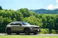受注停止中だが…CXじゃないマツダのSUV、しかもロータリーEVって正直どうなの？ 「MX-30 R-EV」に改めて試乗