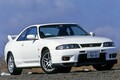 価格高騰のスカイラインGT-R！　いま買うなら不人気のR33一択なワケ