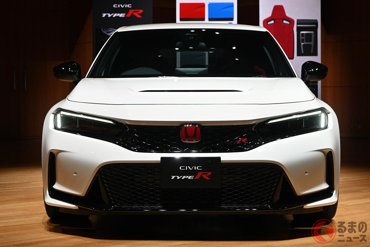 ホンダ新型「シビックタイプR」早くもトミカ化決定! すでに試作品が展示中 初回特別版も(くるまのニュース) | 自動車情報サイト【新車・中古車】 - carview! ホンダ新型「シビックタイプR」早くもトミカ化決定! すでに試作品が展示中 初回特別版も(くるまのニュース) | 自動車情報サイト【新車・中古車】 - carview!