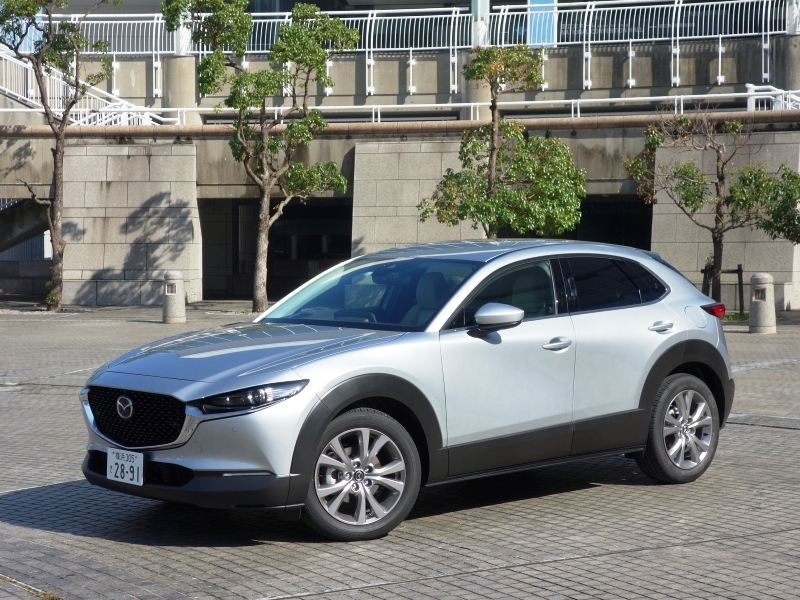 狭い道の走行 Uターンなど運転のしやすさは文句なし マツダの最新suv Cx 30 試乗レポート Dime 自動車情報サイト 新車 中古車 Carview