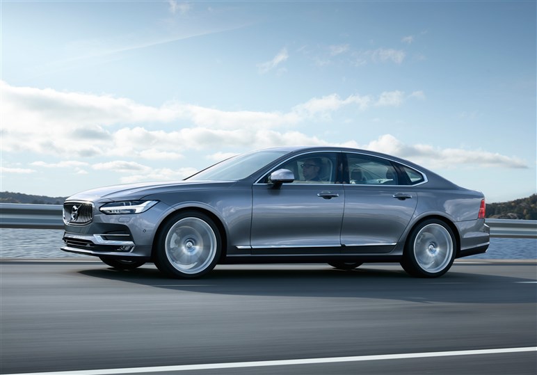 新型S90/V90に海外試乗。新世代ボルボのフラッグシップの実力にふれた