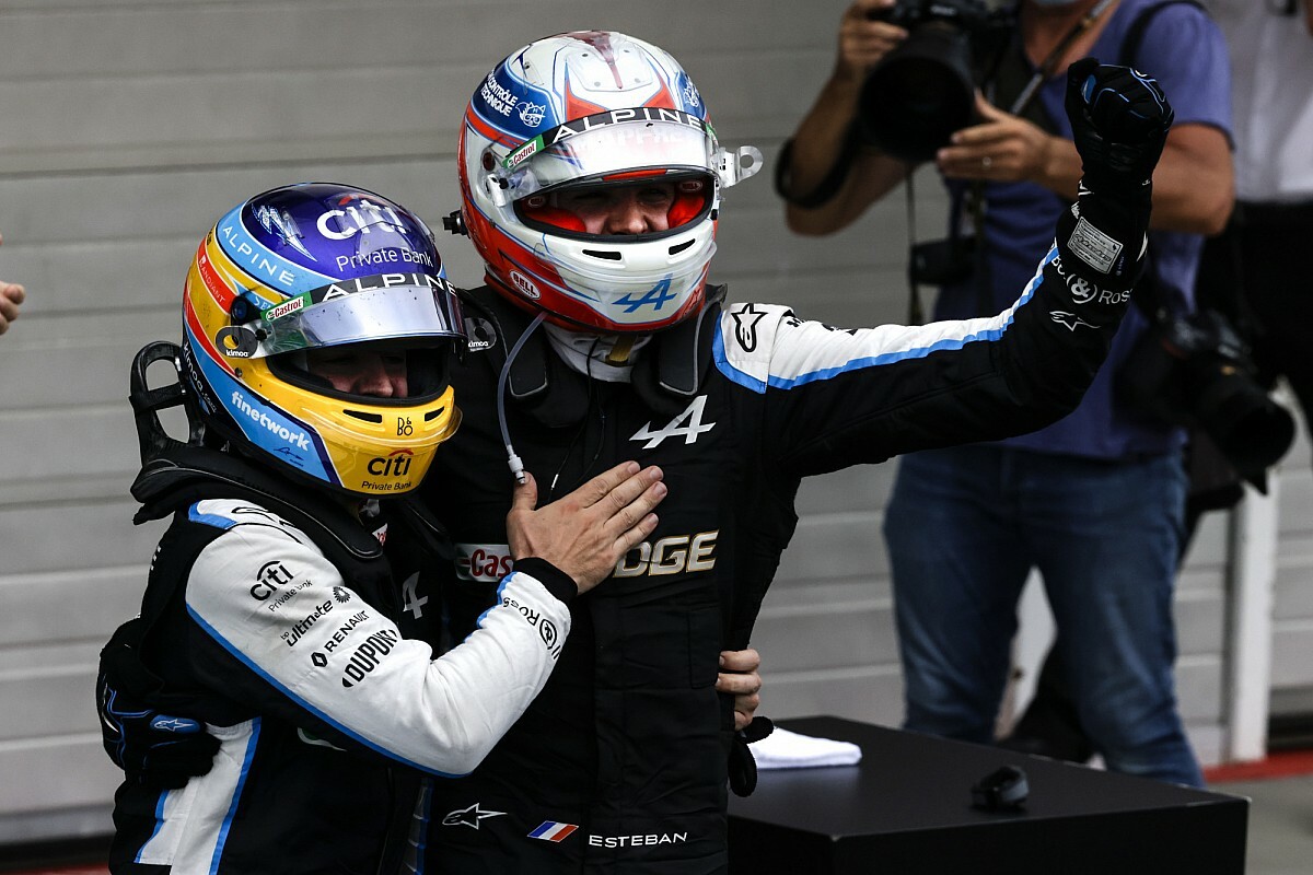 F1初優勝のオコン、王者ハミルトンに立ちはだかったアロンソに感謝「この勝利は彼のおかげでもある！」