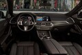 BMW「X6」の新型車発表！ さらにロング、ワイド、ローなクーペスタイルを実現