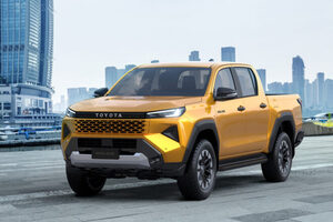 トヨタが新型ハイラックスを世界初披露。2026年から順次発売予定、BEVやFCEVの設定も