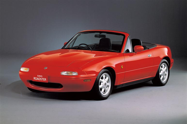 ランボルギーニ並みの性能!? 英企業が「ロードスター」にジャガー製3.0L V6を悪魔合体…約430万円から