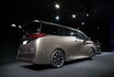 ショーファーカーへと変貌した新型アルファード。廉価グレード追加の有無を主査に聞いた