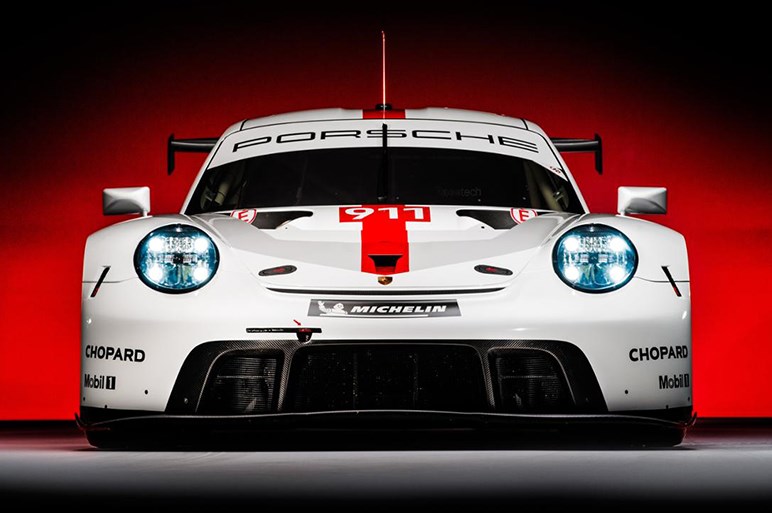 ポルシェ、911のレースカー仕様「911RSR」の新型を公開