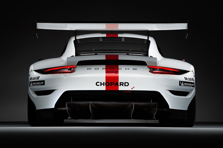 ポルシェ、911のレースカー仕様「911RSR」の新型を公開