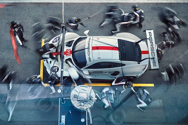 ポルシェ、911のレースカー仕様「911RSR」の新型を公開