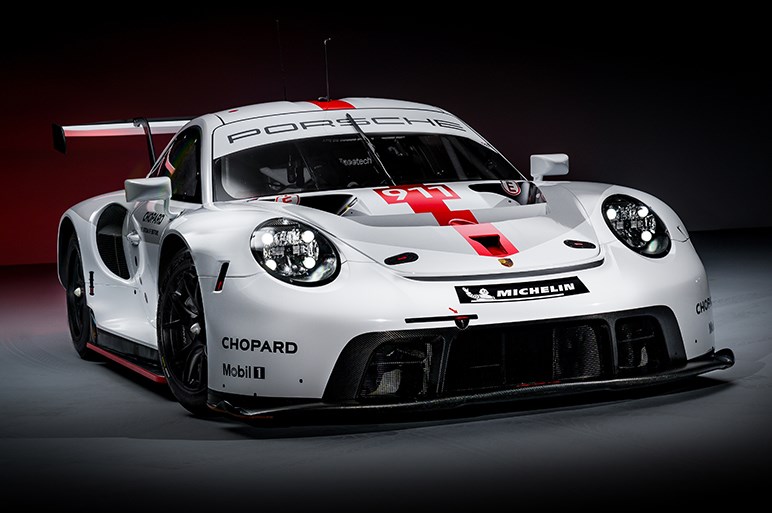 ポルシェ、911のレースカー仕様「911RSR」の新型を公開