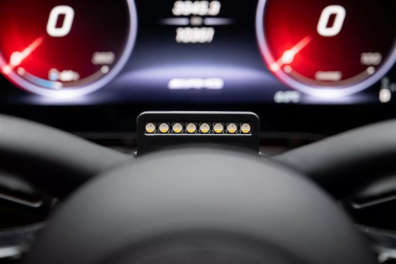 【インパクト絶大】これが未来のセダンか。「コンセプト AMG GT XX」速すぎ＆光りすぎな電動4ドア公開