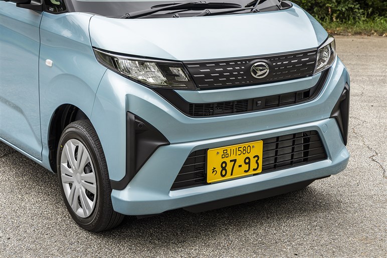新型「ムーヴ」はバランス重視の優等生タイプ。スライドドア以外は地味キャラだがライバルを研究した装備と価格が上手い