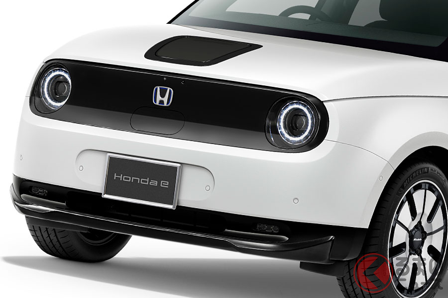 ホンダの新型EV「ホンダe」がスポーティ感アップ！ 純正カスタムパーツ発売