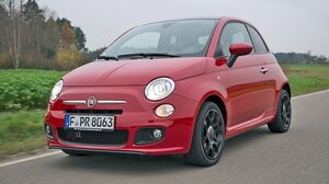シトロンC1＆フィアット500＆VW Up＆ルノー トゥインゴ　4台のキュートでスマートな小型中古車をチェック！