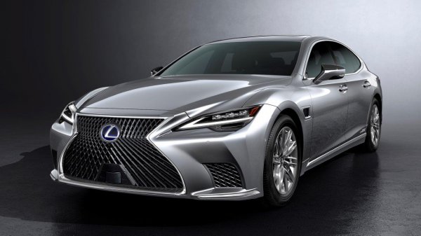 新型登場ラッシュで価格急落 レクサスis Ls Gs 中古車市場に大波乱 ベストカーweb 自動車情報サイト 新車 中古車 Carview