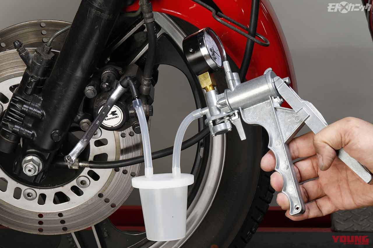 デイトナ Daytona Mity エアー抜きのスタンダード商品 Vac社製 ブレーキフルード交換ツール