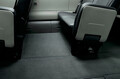 キャブオーバー型マイクロバスのトヨタ・コースターに最上級グレードの「PREMIUM CABIN」を新設定