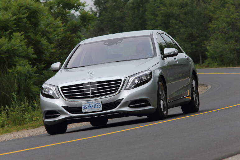 新型Sクラス海外試乗　ボディ・安全・燃費性能