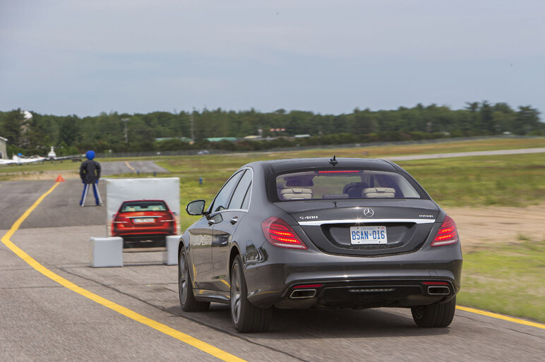 新型Sクラス海外試乗　ボディ・安全・燃費性能