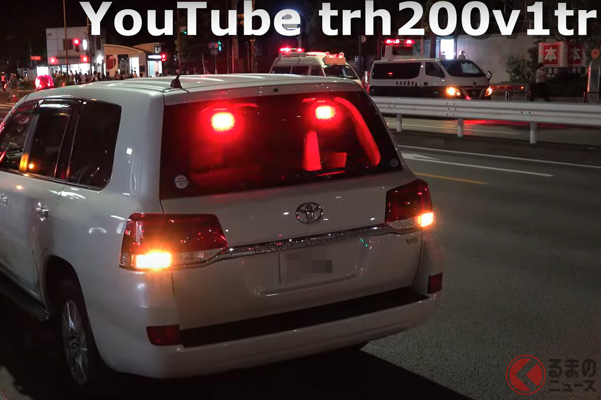 「まさかお前が！」覆面パトカーのトヨタ「ランクル」が東京2020に招集　赤色灯の存在感が凄い！