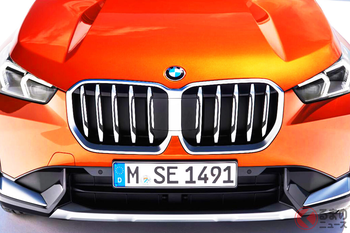 デカグリル採用！ BMW新型「最小級SUV」発表！ スポーツカー並の走行性能に“全面刷新”の新型「X1」556万円から