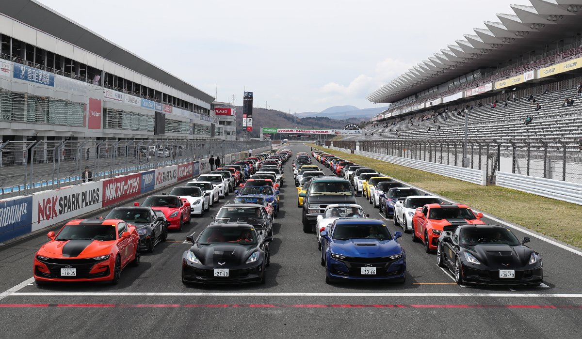 アメ車人気は今なお健在 最新のコルベットやカマロが全国から集結したchevrolet Fan Day 19 Gq Japan 自動車情報サイト 新車 中古車 Carview