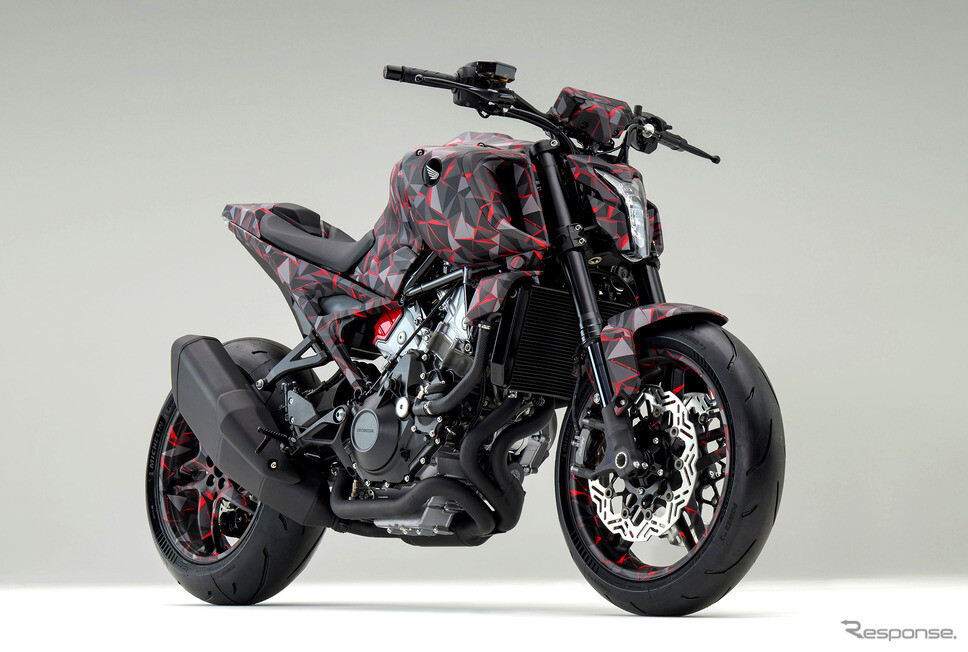 ホンダの電制過給V3エンジンバイクにファン熱狂!?「戦闘機やん」「次乗るバイクはこれ」など驚きと喜びの声続々