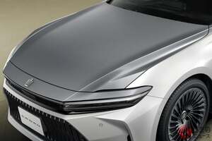 価格755万円から！ トヨタ「クラウン」誕生70周年記念モデル「Z “THE 70th”」発売半年でも反響大！ ツートンカラーに「まるでロールス・ロイスやベントレーのよう」との声