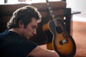 『スプリングスティーン 孤独のハイウェイ』はジェレミー・アレン・ホワイトの最高傑作──名声の裏で孤独と闘ったスターの物語