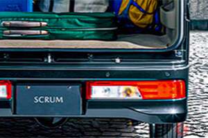 マツダ新型「軽バン」発表！ 走破性強化＆「ターボ＋4WD」も用意！ 精悍ヘッドライトが超カッコイイ「新スクラム」が話題に