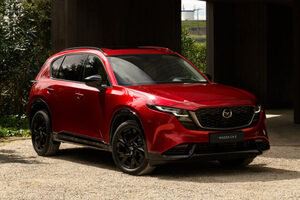 マツダ、3代目『CX-5』を初公開。新型はサイズアップ、日本には2026年に上陸予定