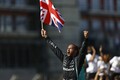F1イギリス決勝：ハミルトン、フェルスタッペンと接触も”執念”の逆転優勝。角田裕毅は10位入賞