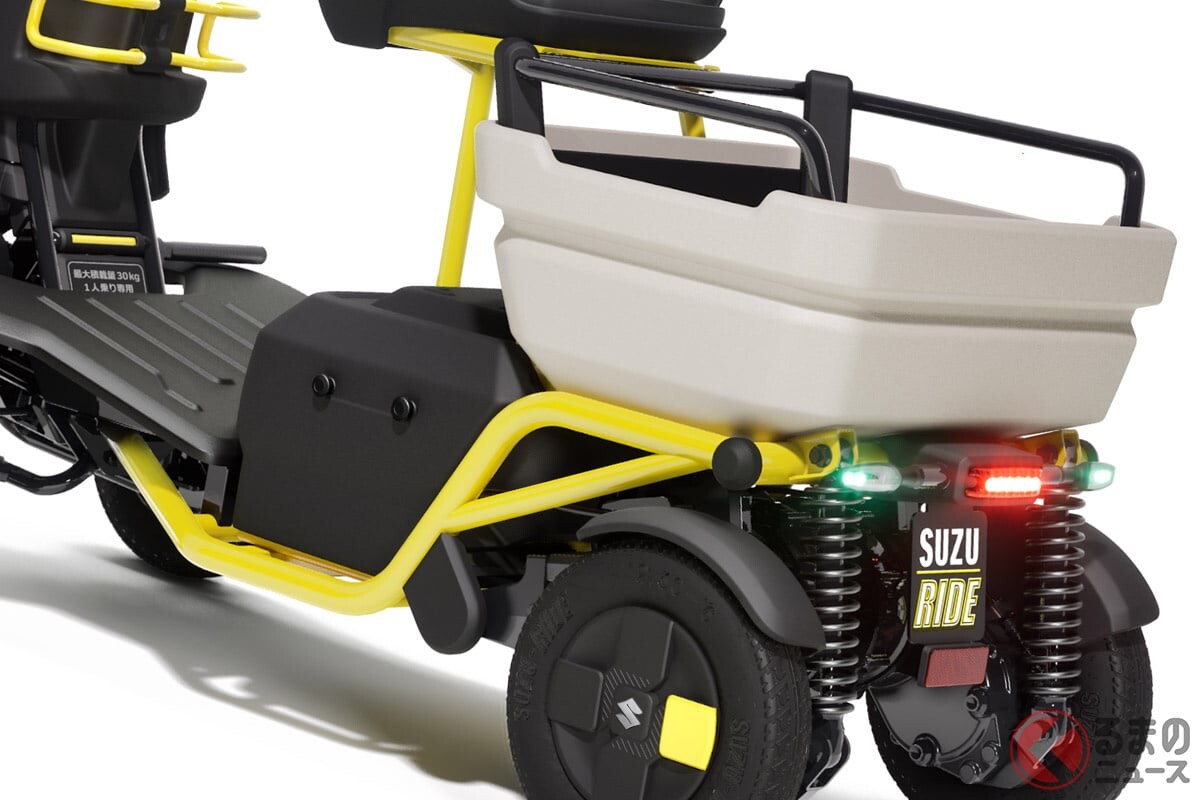 スズキが「“免許不要”のちいさい乗り物」世界初公開へ！ おひとり様向け小型ボディ×安定感バツグンの4輪走行可能！ 進化した「SUZU-RIDE2」JMS2025で展示＆試乗できる！