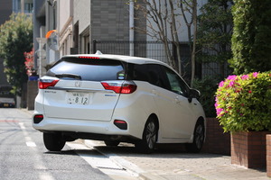 ついに「見守り機能」まで登場！　家族に高齢ドライバーがいるなら絶対付けたいイマドキの安心装備