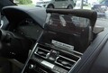 【スクープ】新ディスプレイが浮いている!? BMW 8シリーズ カブリオレ改良新型、内外を初スクープ！