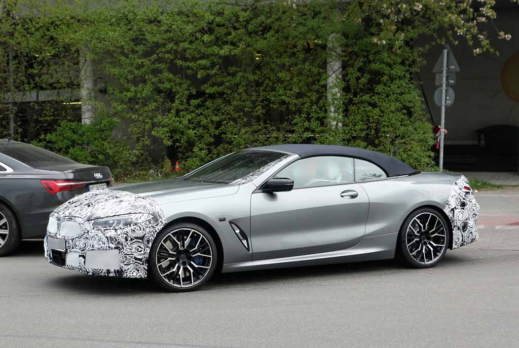スクープ 新ディスプレイが浮いている Bmw 8シリーズ カブリオレ改良新型 内外を初スクープ Le Volant Carsmeet Web 自動車情報サイト 新車 中古車 Carview