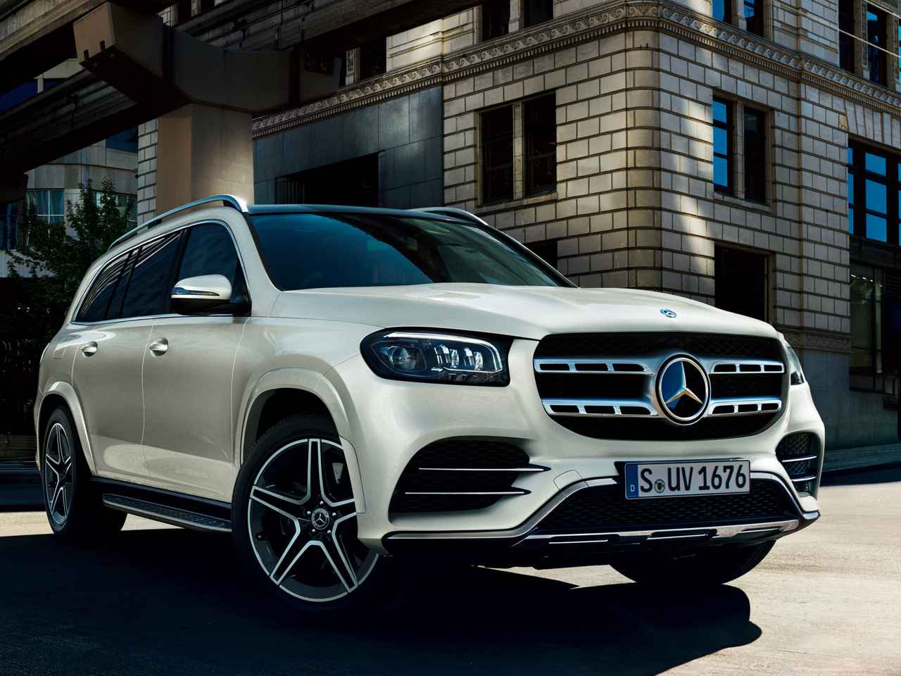 Suvの王者 メルセデス ベンツgls が7年ぶりのフルモデルチェンジ マイルドハイブリッド車も設定 Webモーターマガジン 自動車情報サイト 新車 中古車 Carview