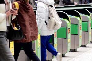 大阪メトロ「顔認証経済圏」の衝撃！ さらば財布！ 20代の3～4割が実践する“持たない生活” とは
