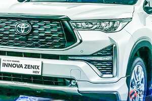 【インドネシア】トヨタ最新型「“高級”SUVミニバン」実車公開！ タフ顔＆“豪華”内装が超カッコイイ！ 全長4.7m級ボディの「イノーバ ゼニックス」登場し人気に