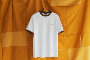 海の匂いとブランドの伝統を感じるグッチ──2025年夏のTシャツ&カットソーコレクション