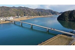 関西有数の温泉街と観光地を連絡 “課題だらけの現橋”に代わる兵庫の新「城崎大橋」5月開通