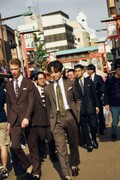 背広散歩──僕たちはなぜスーツを着るのか