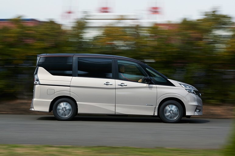 セレナ e-POWERは目からウロコレベルのデキ。ホンダi-MMDとの比較は？