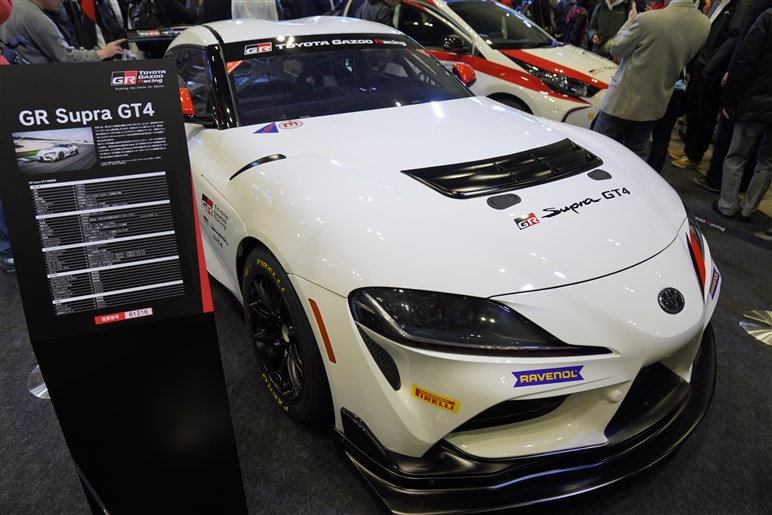 今年3月に欧州で発売されるスープラのGT4マシンも展示 - 東京オートサロン