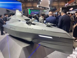 人は乗りません！「撃ってくる無人戦闘艇」韓国で初披露 日本やアジアで増殖する“海の無人機”