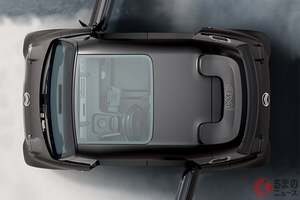 新車161万円！ 新「“免許不要”のコンパクトカー」発表に反響殺到！ 「名車オマージュが素敵」「維持費が安そうで欲しい」の声も！ 「斬新ドア」＆真っ黒な“2人乗り”のシトロエン「アミ」仏国仕様に熱視線！